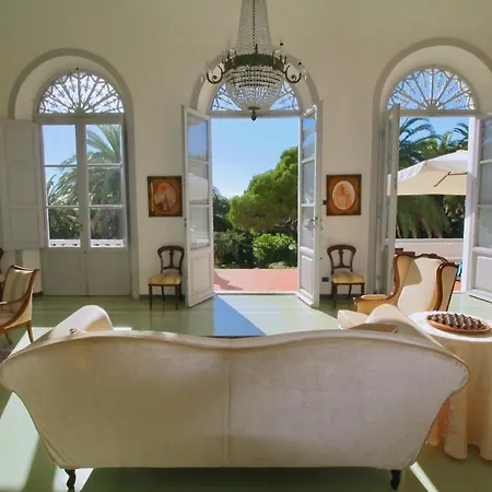 Paradiso Villa *