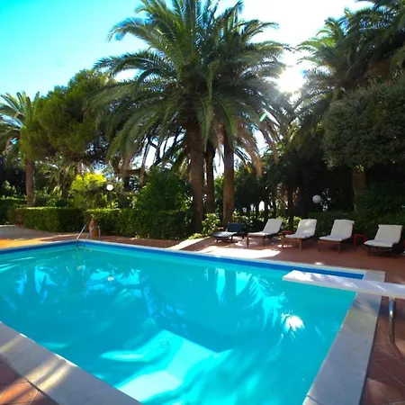 Villa Paradiso *